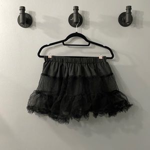 Mini Black crinoline